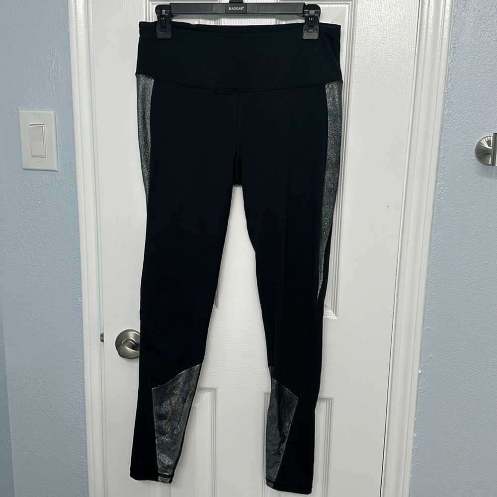 Victoria’s Secret Sport leggings